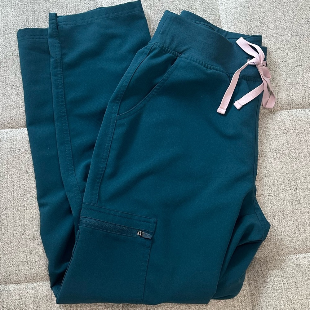 Figs deep reef high-waisted Yola pants!